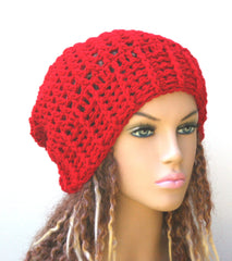 Red slouchy beanie, holly berry red beanie hat, crochet baggy Hat, woman slouchy Christmas red hat
