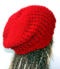 Red slouchy beanie, holly berry red beanie hat, crochet baggy Hat, woman slouchy Christmas red hat